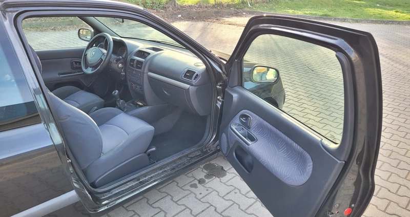 Renault Clio cena 6700 przebieg: 152864, rok produkcji 2001 z Gliwice małe 277